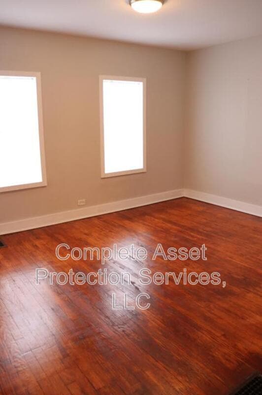 Photo - 111 Jackson St