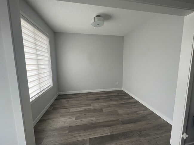 Photo - 5309 Admiral Girouard St NW