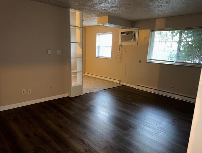 Photo - 2826 S Pennsylvania St Unit Apt B17
