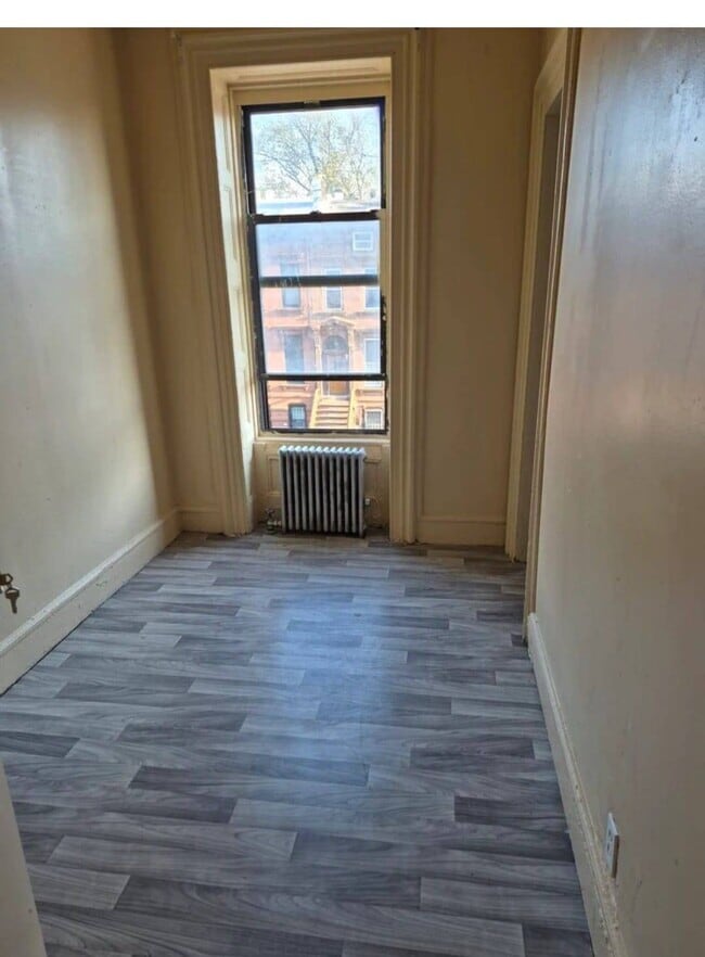 Photo - 179 Hart St