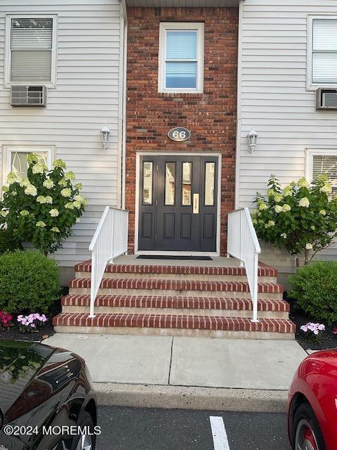 Building Photo - 66 Whitefield Ave Unit 101 Rental