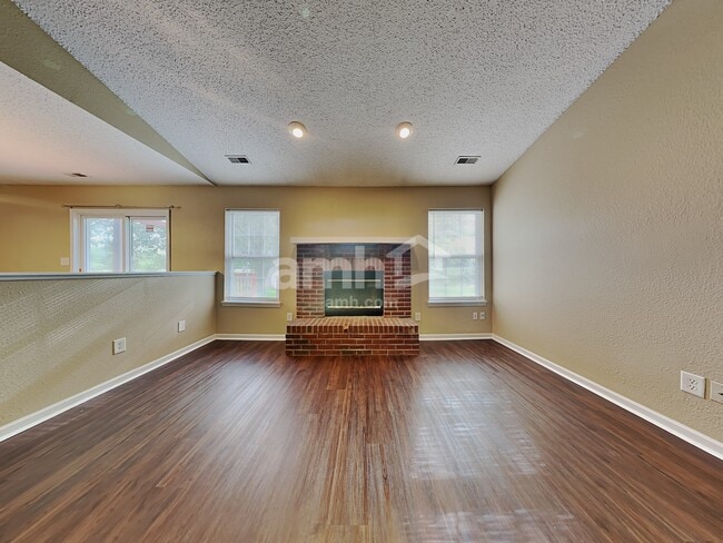 Photo - 8142 Whitaker Valley Blvd