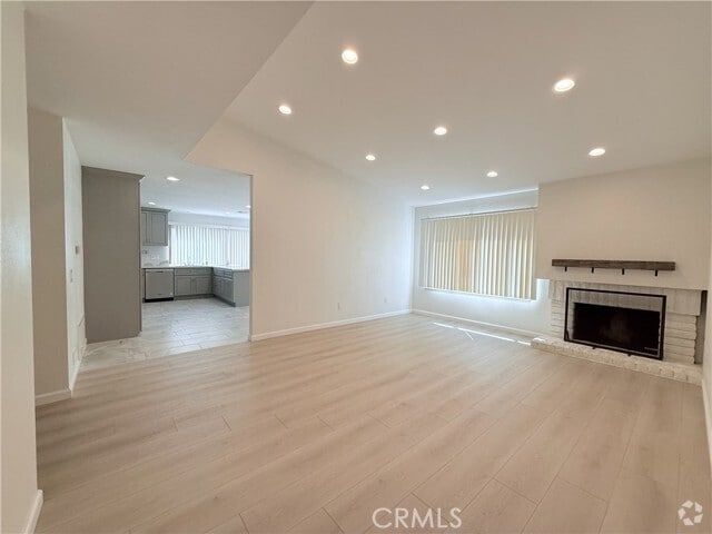 Building Photo - 4487 Vía Del Prado Rental