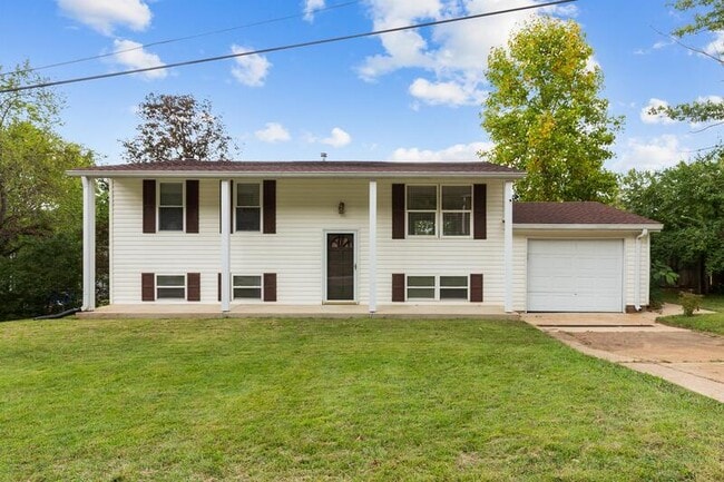 Building Photo - 1035 Woodland Trails Dr