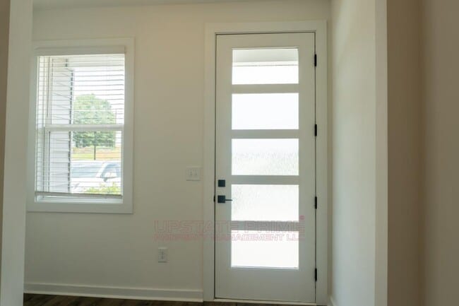 Photo - 1443 Darrowby Wy