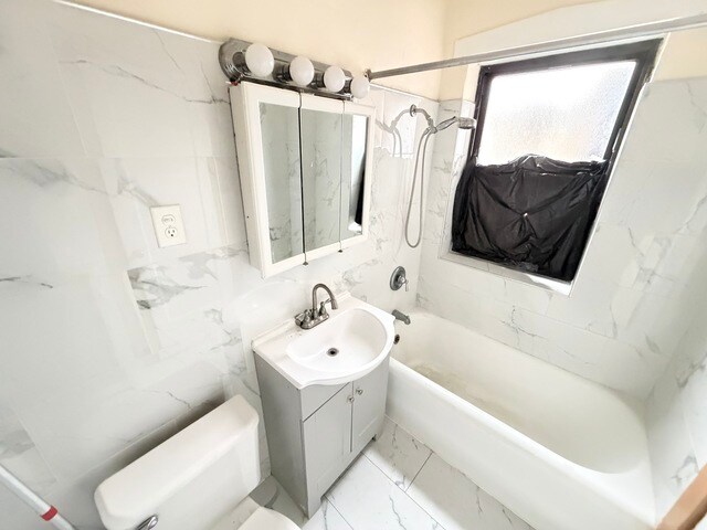 Photo - 6436 N Hamilton Ave Unit 2C