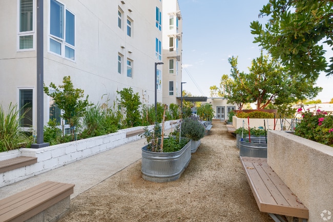 4320 44th St Unit 205