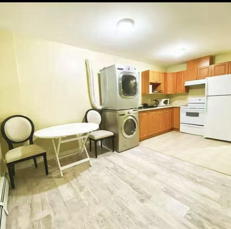 Photo - 15447-1537A 37a Ave