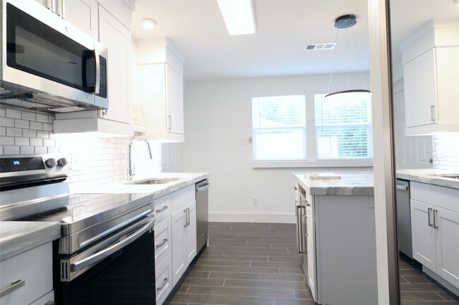 Photo - 412 Pacific St Unit 2E