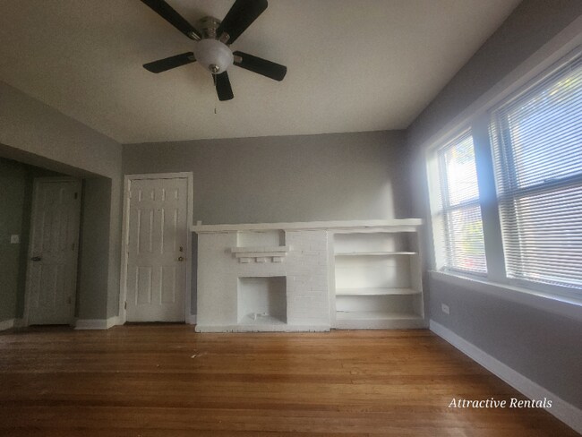 2916 W 64th St Unit 1
