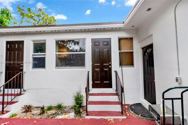 Photo - 1245 NE 117th St Unidad 0