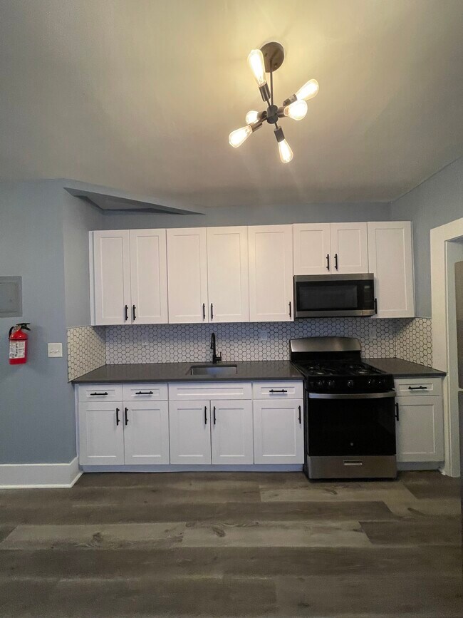 Photo - 39 Orange St Apartments Unit 1R