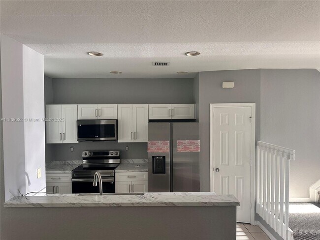 Photo - 6053 SW 19th Pl