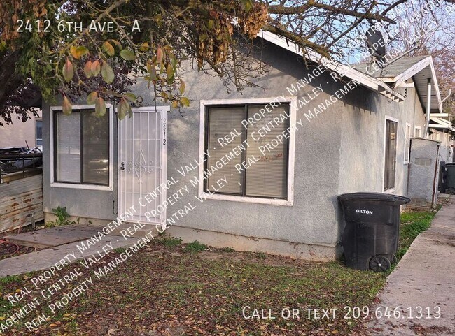 Hughson Cozy 2 Bedroom 1 Bath Duplex - Hughson Cozy 2 Bedroom 1 Bath Duplex House