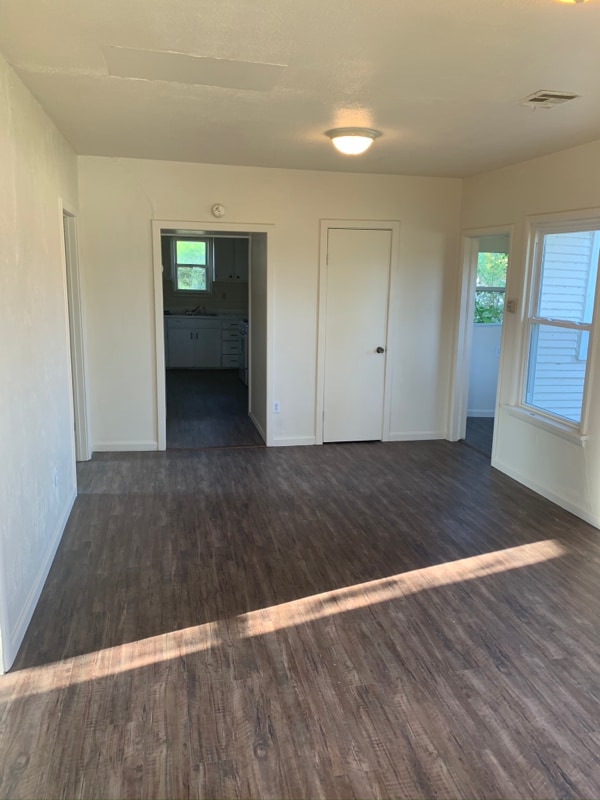 Photo - 2025 W Vine Ave