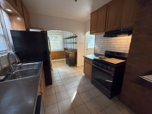 Photo - 3347 W 131st St