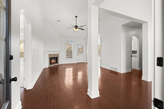 Photo - Completely Renovated 4bd/2ba in Olive Branch