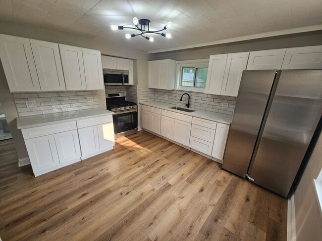 Photo - 21400 Goller Ave
