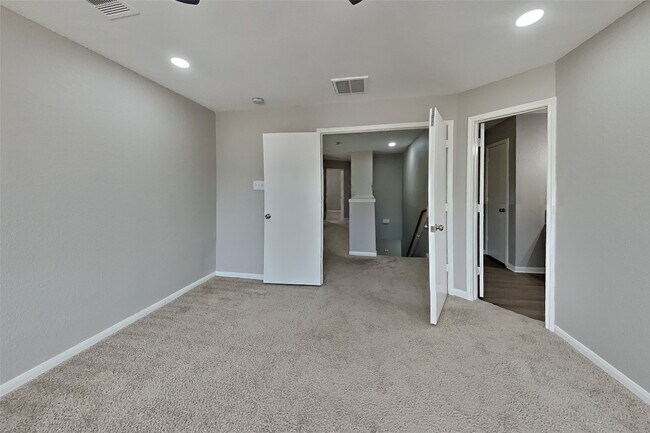 Photo - 7718 Balsam Crossing Ln