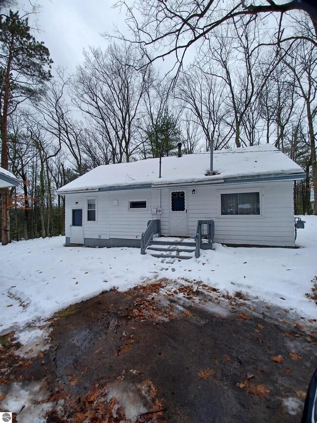 Building Photo - 2520 Oak St