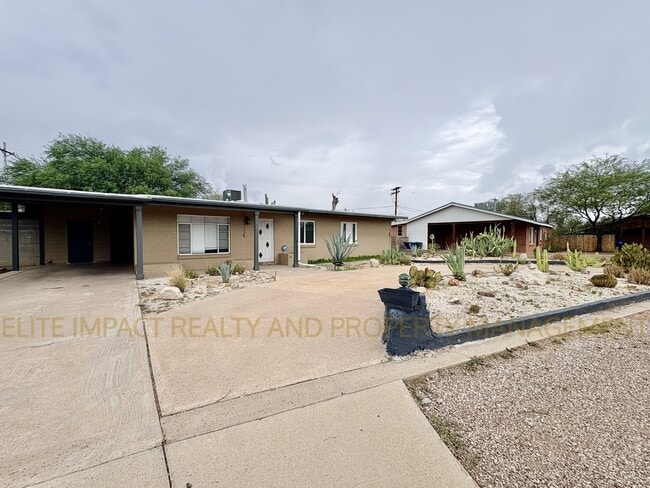 Photo - 4740 E Melissa St