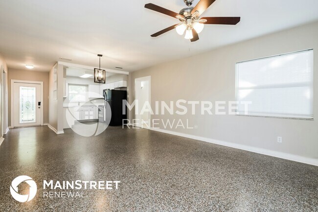 Photo - 121 Emily Ln