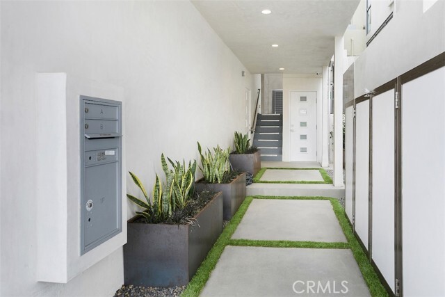 Photo - 2504 Highland Ave Unit B