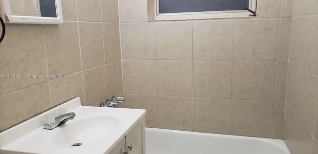 Building Photo - 2063 NE 173rd St Rental