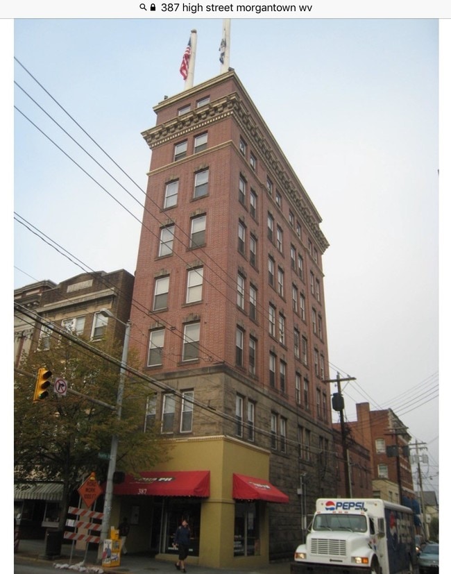 387 High St