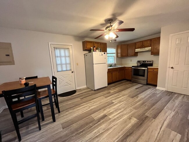 Photo - South Walnut Unit 212 S Walnut