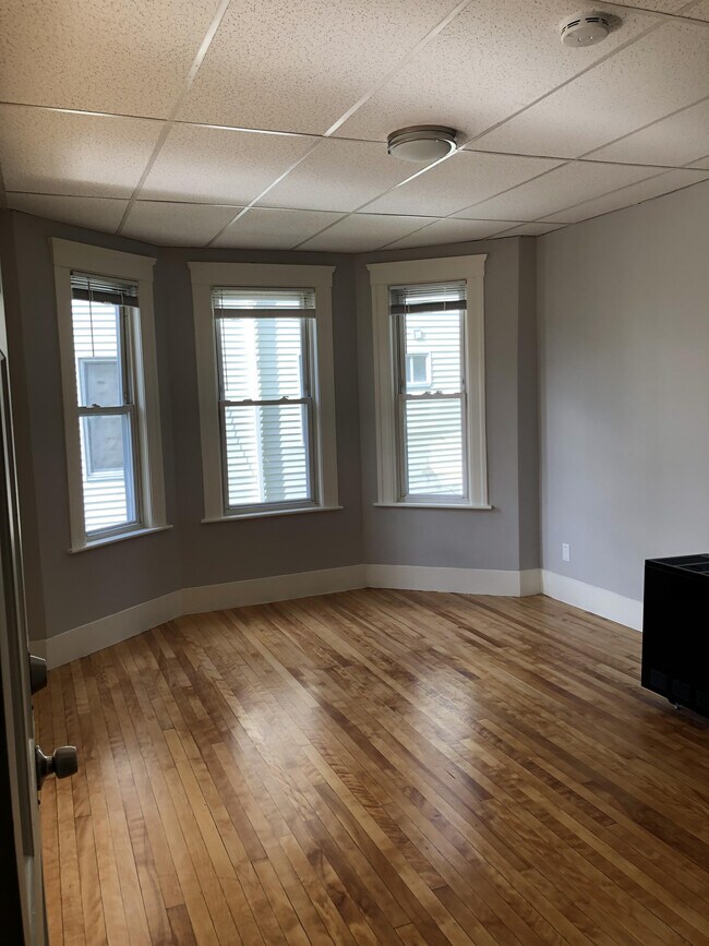 19 Upsala St Apartment For Rent in Worcester, MA