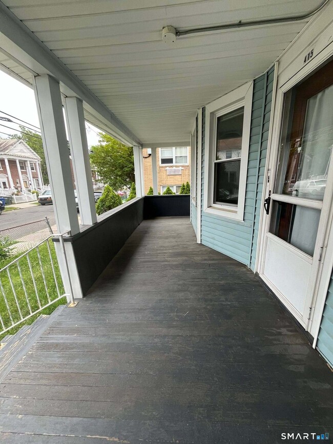 Photo - 415 Willow St