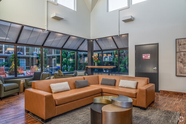Lobby - Abigail Court - Student Housing