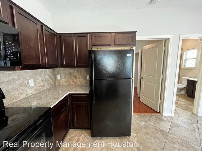 Photo - 1 br, 1 bath House - 7913 Dyer Street #A