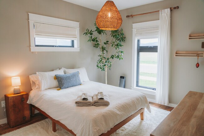 Photo - 6565 Blackwood Rd