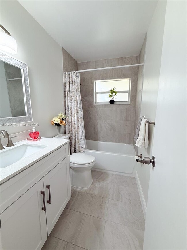 Photo - 1619 N 29th Ct