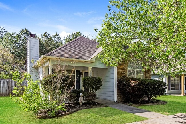 Photo - 453 Tocoa Rd