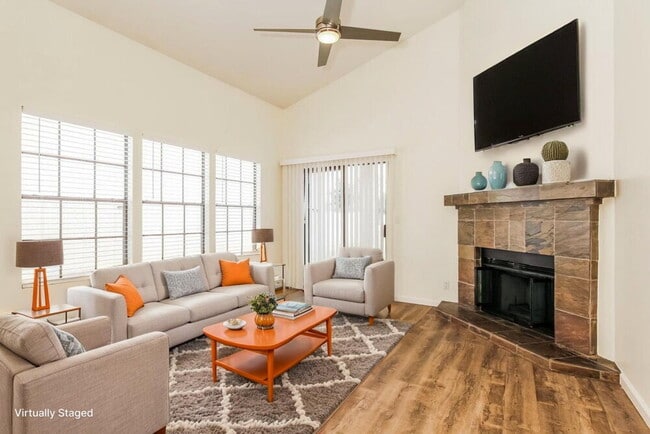 Photo - 921 S Val Vista Dr