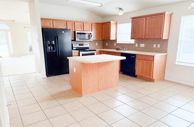 Photo - 4603 Causeway Ct
