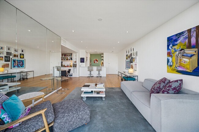 Building Photo - 3614 Montrose Blvd Unit 503