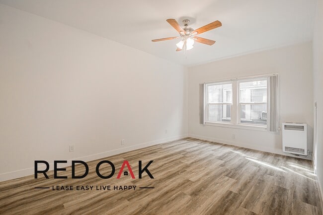 Building Photo - 404 N Coronado St Unit 108