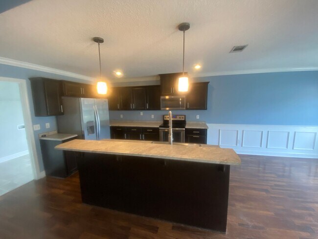 Photo - 26 Kinlock Ct