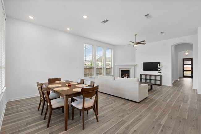 Photo - 7602 Zinnia Blossom Ln