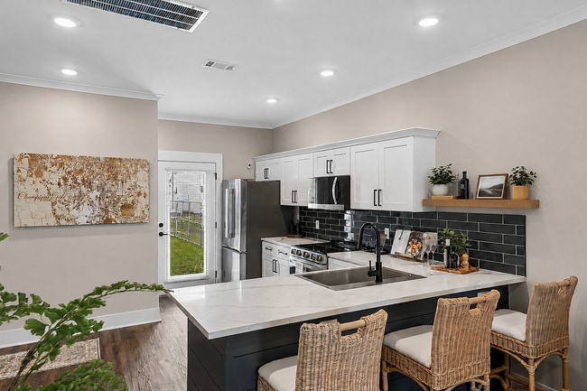 3 bed townhome kitchen with shelf