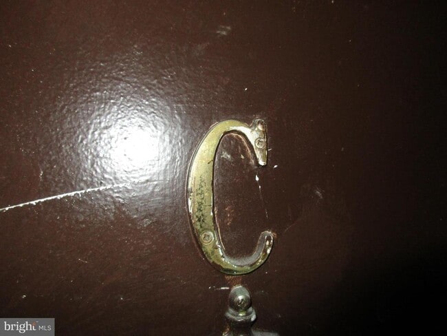 Building Photo - 2613 Fairview Ave