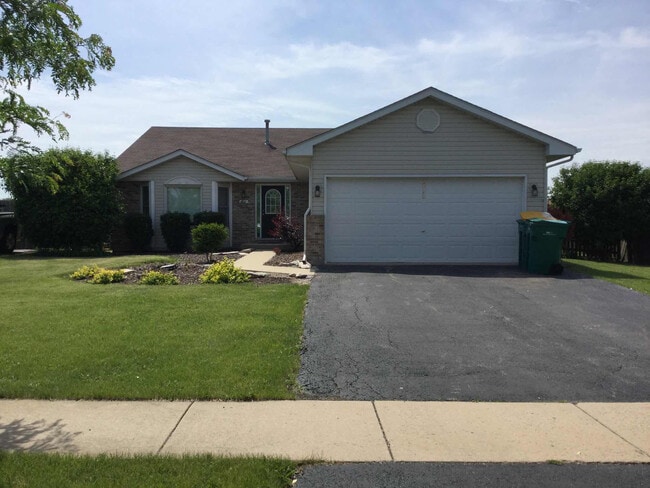 Building Photo - 1811 Mandan Village Dr