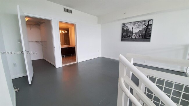 Photo - 253 NE 2nd St Unit 434