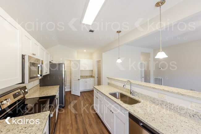 Photo - 27 Oasis Dr