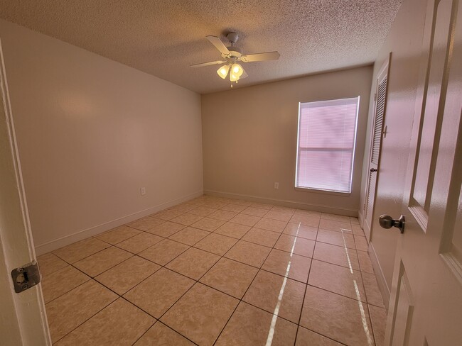 Photo - 3831 Bowline Cir Unit 1