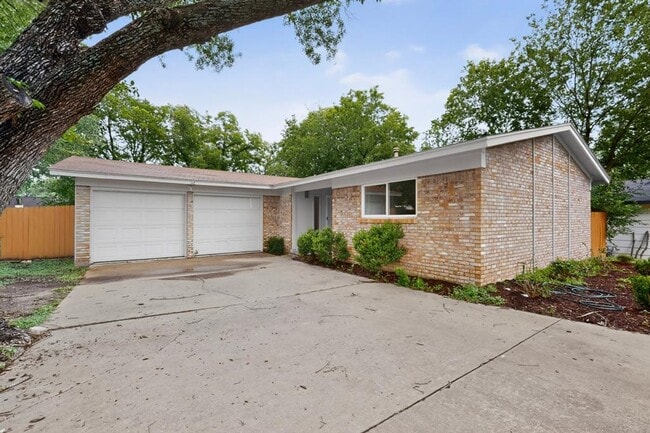 Photo - 9807 Dallum Dr